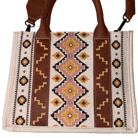 Wrangler Aztec Woven Tote Bag Southwestern Boho Western Satchel NWOT - Picture 3 of 7